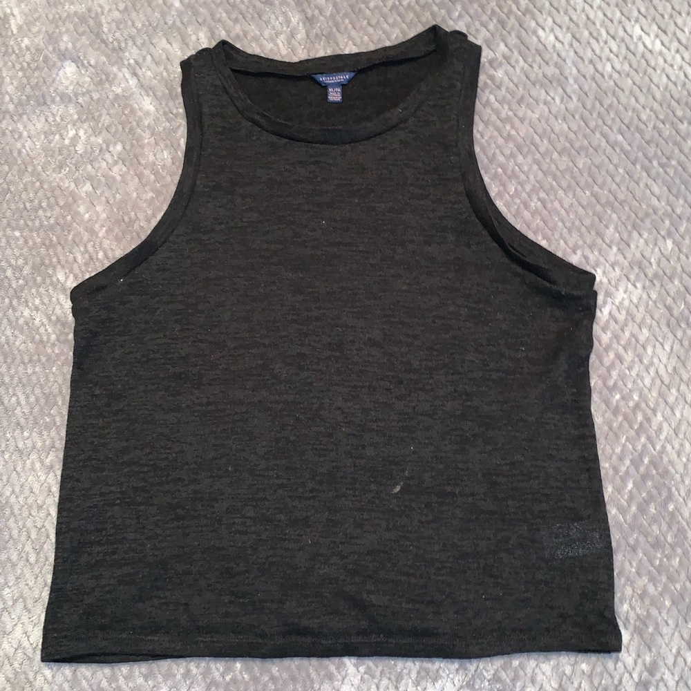 Black shirt good for the summer